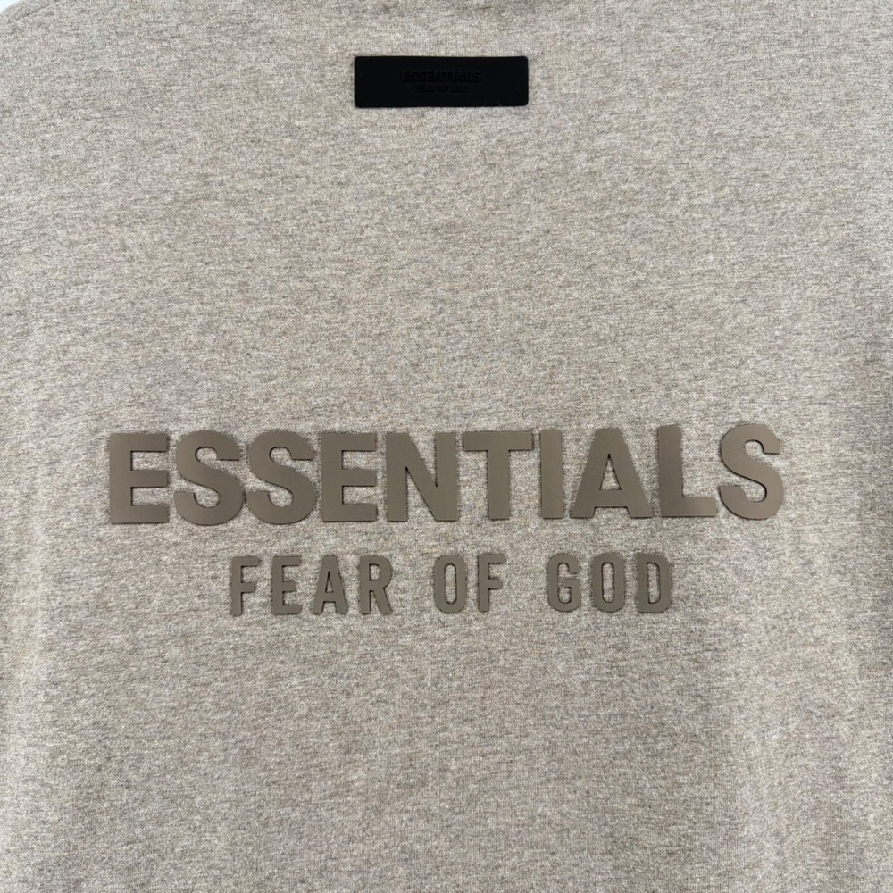 Fear of God Essentials Mens V-Neck Oversized T-Shirt Taupe Tan Logo Large - Picture 4 of 11